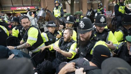 Protests in UK against asylum seeker housing