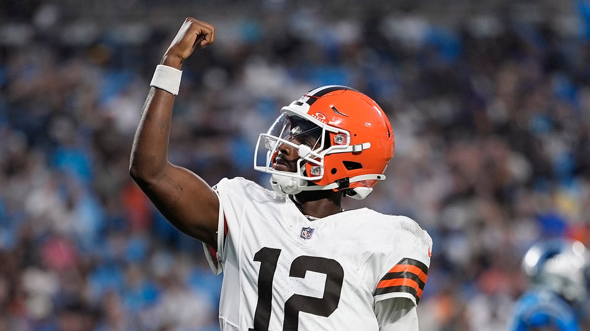 Shedeur Sanders celebrates