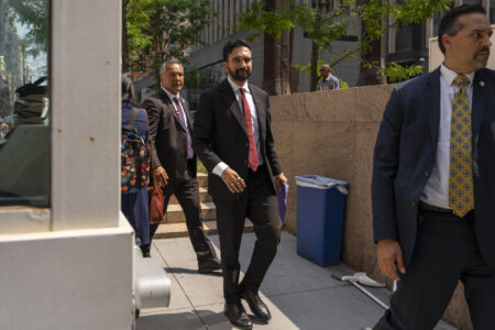 Zohran Mamdani Booed and Heckled at New York City Restaurant
