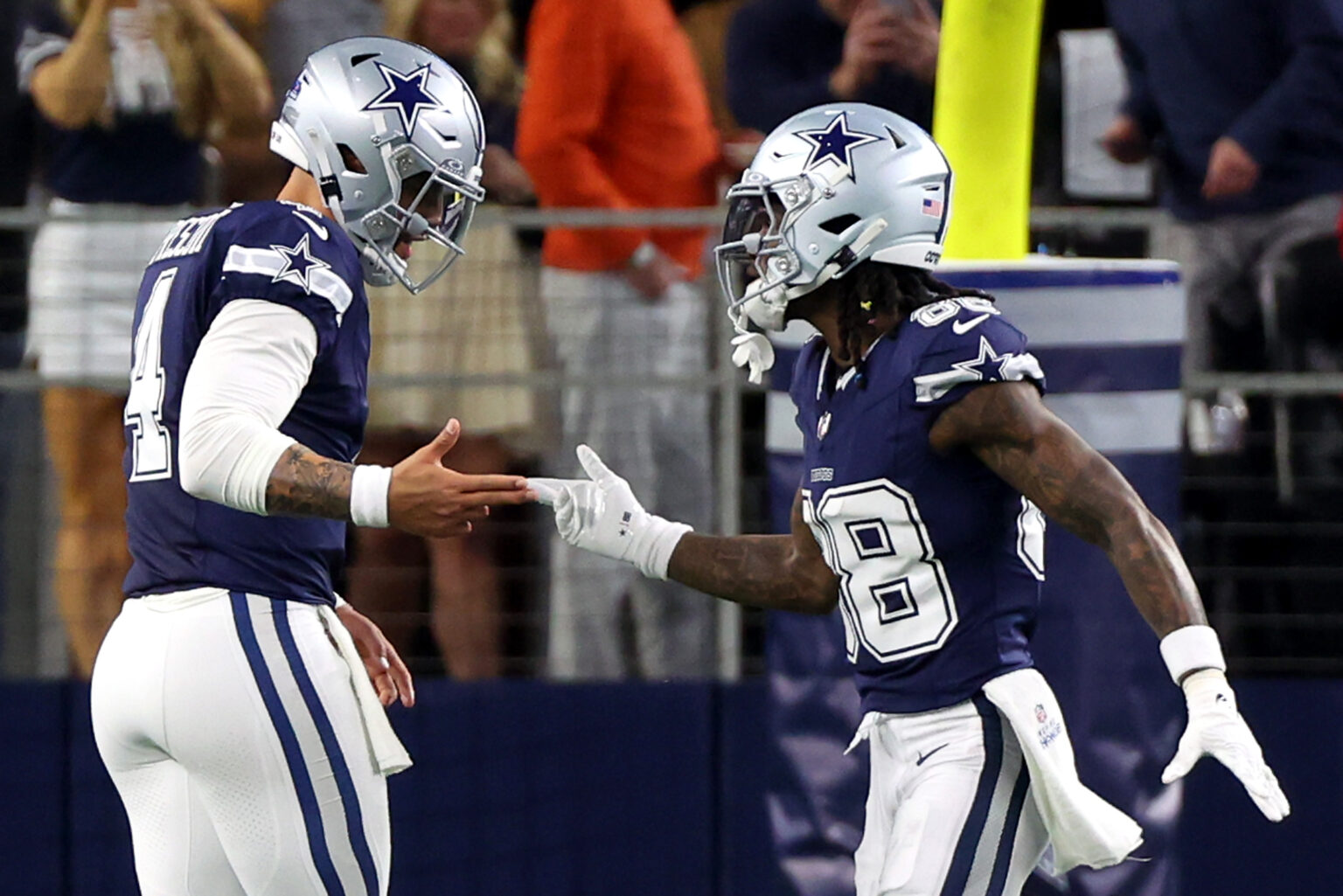 Dallas Cowboys Duo Ranked Among Top Fantasy Football Stacks