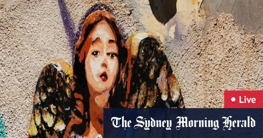 Australia Post US deliveries suspended; Gaza strikes kills journalists, doctors; Albanese government strengthens telco misconduct penalties
