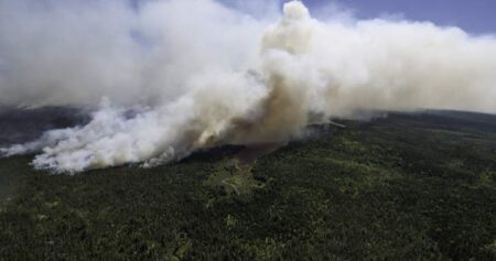 N.S. wildfires: ‘Crews made good progress’ but Long Lake blaze remains ‘out of control’