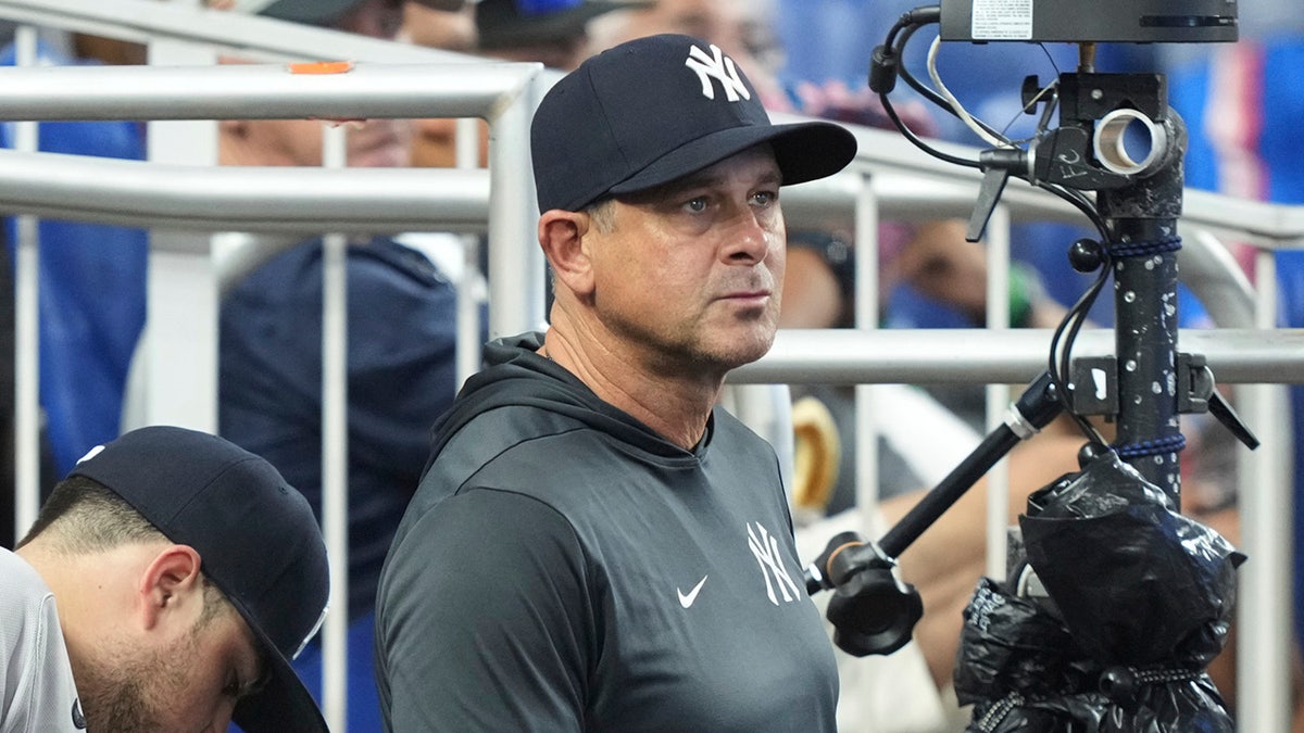 Aaron Boone in the dugout