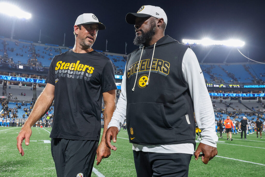 Ex-Steelers DB Says Aaron Rodgers the ‘Best I’ve Ever Seen’ After Camp Snub