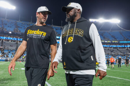 Ex-Steelers DB Says Aaron Rodgers the ‘Best I’ve Ever Seen’ After Camp Snub