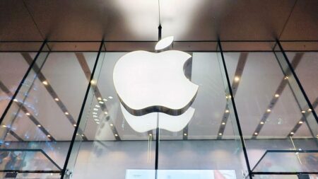Apple Reportedly Planning AI Comeback, Complete With a Tabletop Robot