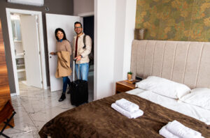 Airbnb Rental’s ‘Complaints Hotline’ Leaves Internet in Stitches