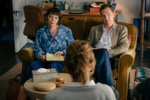 Olivia Colman and Benedict Cumberbatch’s War of Wit in ‘The Roses’