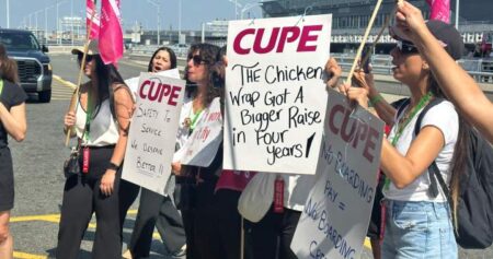 Air Canada passengers left scrambling as strikes keep flights grounded