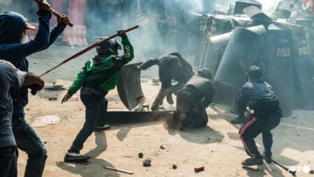 Singapore advises citizens in Indonesia to avoid protest areas