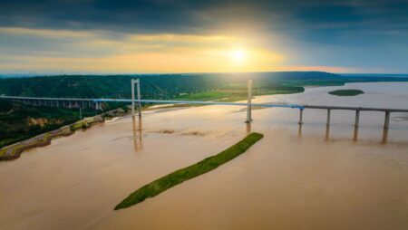 7 dead, 9 missing after rope breaks on China bridge site