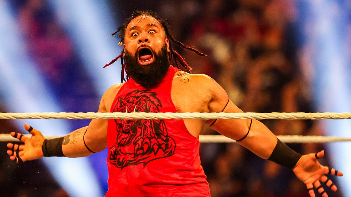 Jacob Fatu yells