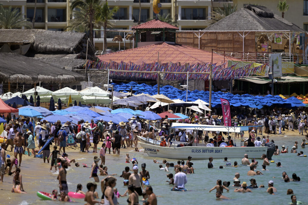 Americans Issued New Urgent Travel Warning for Mexico