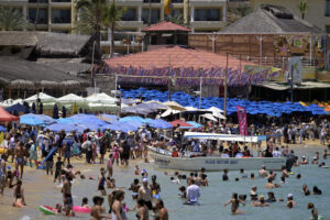 Americans Issued New Urgent Travel Warning for Mexico