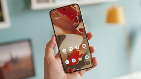 I Love How Streamlined the Pixel 9 Pro Feels, and It’s 20% Off Today