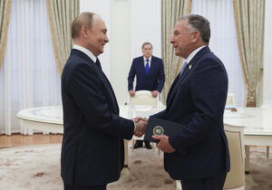 Trump Envoy Slammed for ‘Damaging Incompetence’ Over Putin Talks