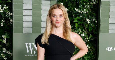 Reese Witherspoon Just Wore a Breezy Denim Shirt, and Now We Need One, Too — Get the Look