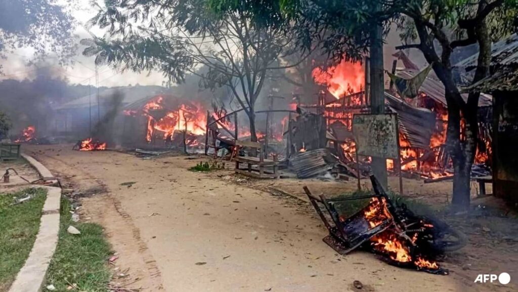 Bangladesh blames foreign arms for deadly hill clashes