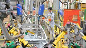 MEPs vote for report pushing auto sector to recycle of end-of-use parts 