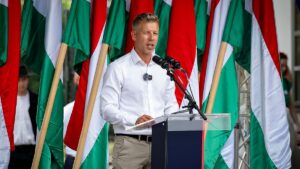 European Parliament votes to protect Magyar’s and Salis’ immunity