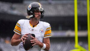 Aaron Rodgers ‘happy to beat everybody associated with the Jets’