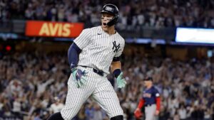 Aaron Judge passes Yankees legend Yogi Berra on team’s all-time home run list