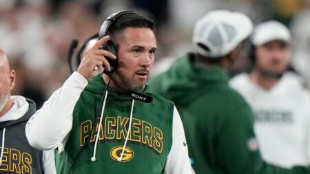 Packers’ Matt LaFleur tears into defensive lineman on sidelines