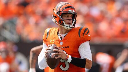 Joe Burrow suffers toe injury as backup Jake Browning leads Bengals to last-second win vs Jaguars