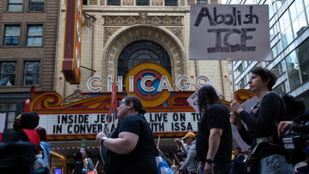 DHS ‘blitzes’ Chicagoland, netting ‘many arrests’ as Noem onsite for immigration crackdown
