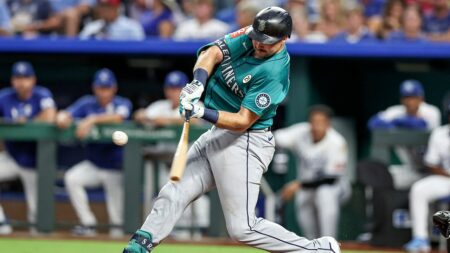 Mariners’ Cal Raleigh breaks Yankees legend Mickey Mantle’s switch-hitter home run record with historic blast