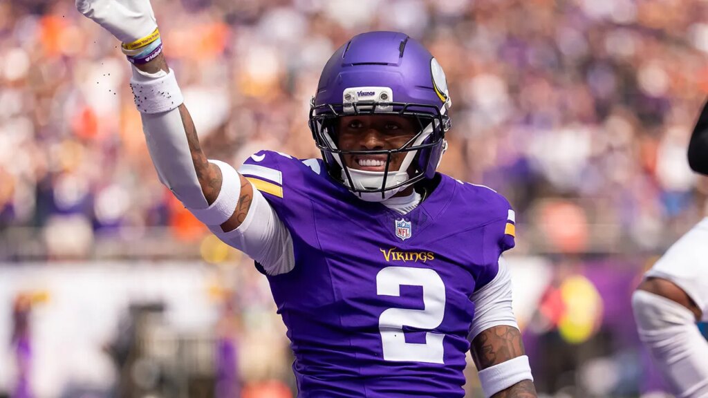 Vikings’ Isaiah Rodgers makes NFL history with unprecedented defensive performance against Bengals