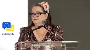 Australian mother calls for social media age restrictions after daughter’s suicide