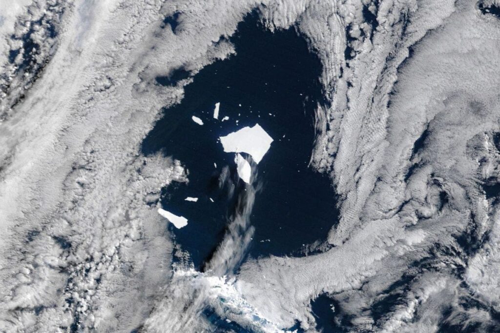 NASA satellite image shows imminent demise of huge Antarctic iceberg