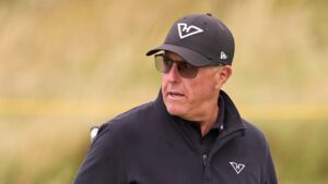 Phil Mickelson calls out justice system after father’s emotional speech about daughter’s killing
