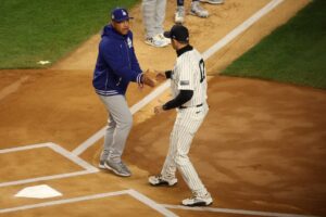 Dave Roberts Has Aaron Boone Message as Dodgers, Yankees Seek World Series