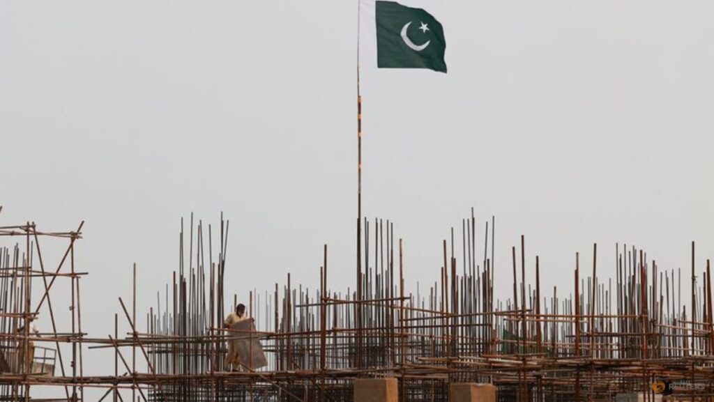 Pakistani Taliban ambush kills 12 soldiers in restive northwest
