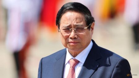 Vietnam PM seeks new trade deals to counter US tariff impact