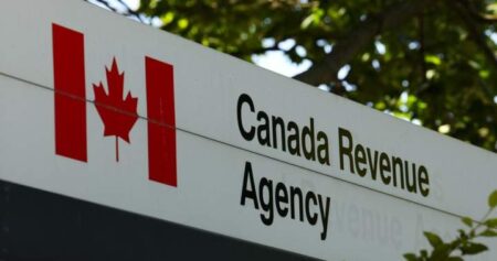 CRA needs 100-day plan to fix ‘unacceptable’ services, minister orders
