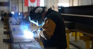 Unemployment rate hit 7.1% as Canada shed 66,000 jobs in August