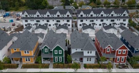 Housing affordability in Canada is getting worse, federal records say