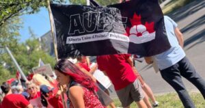Strike averted: 23K Alberta civil servants get new contract via mediated deal