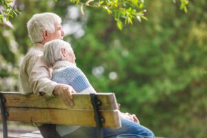 Dear Abby: Should I start dating a fellow widow?