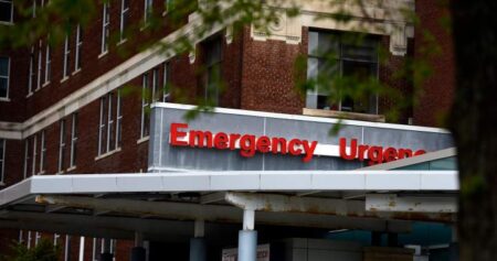 Emergency room closures drop in Ontario as critics urge government to make data public