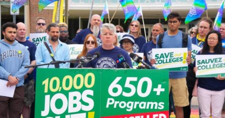 Thousands of Ontario public college staff on brink of strike as deadline ticks closer
