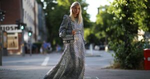 Bye-bye, Batwings! These 19 Puff-Sleeve Dresses Effortlessly Slim the Arms — From 