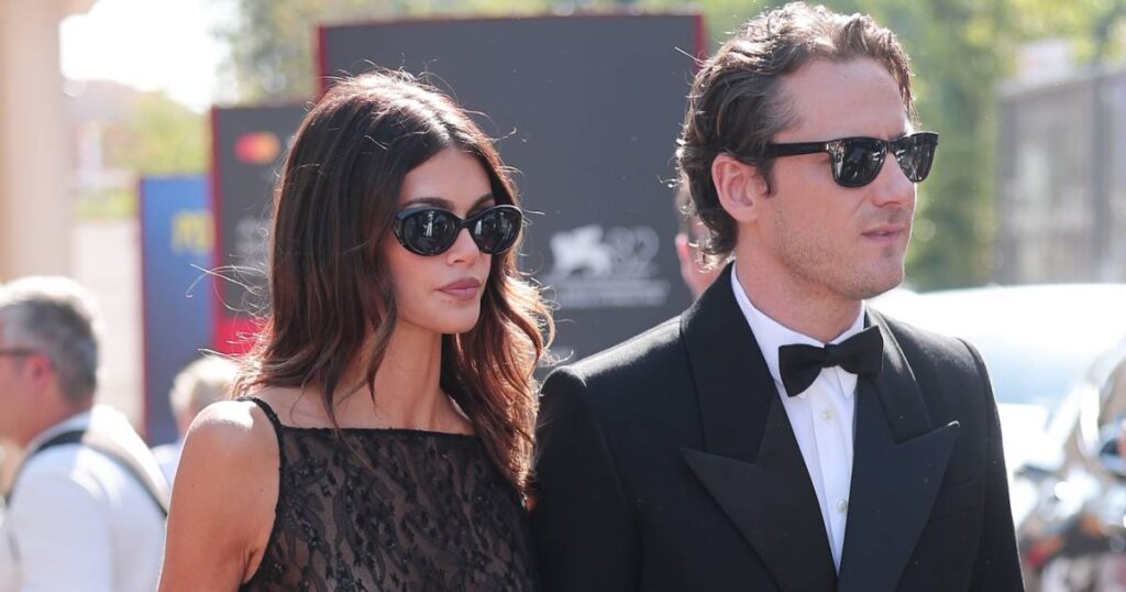 Kaia Gerber and Lewis Pullman Pack on the PDA, Make Out on Venice Film Festival Red Carpet
