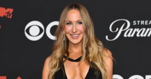 Nikki Glaser Used ‘An Entire Roll of Tape’ to Secure Her Naked Dress at 2025 MTV Video Music Awards