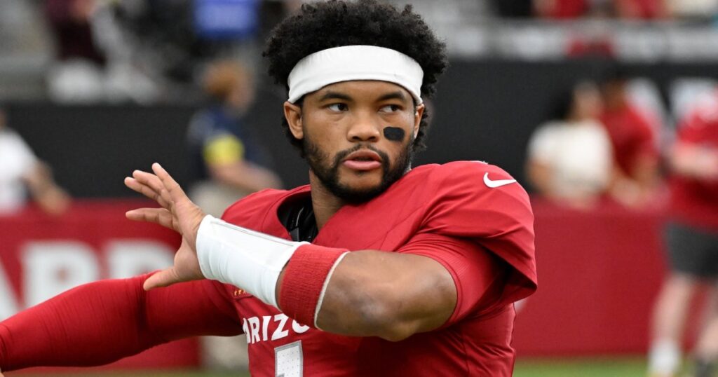 Cardinals QB Kyler Murray Apologizes for Wearing Michael Vick Jersey in Photo Shoot With Dog
