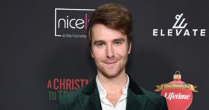 ‘Lioness’ Actor Mike Heslin Died After Vegas Restaurant Halted CPR, Lawsuit Claims