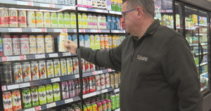 Some Ontario grocers to end alcohol sales over empty collection requirement